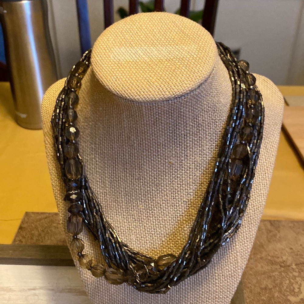 Elegant choker